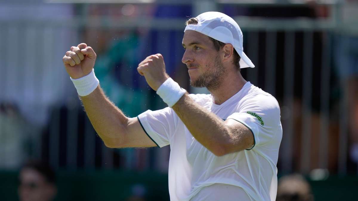“Simply crazy”: Struff succeeds sensational Wimbledon comeback