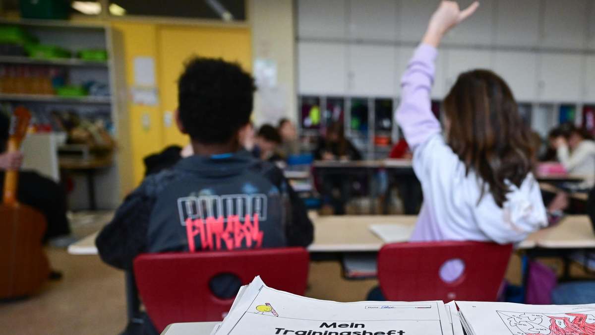 “It’s not normal”: Teacher conversation triggers discussions