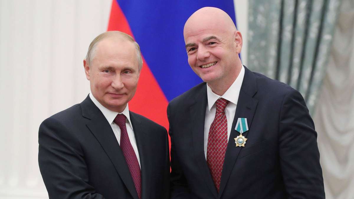 Boycott debate threatens: FIFA considers return of Russian teams