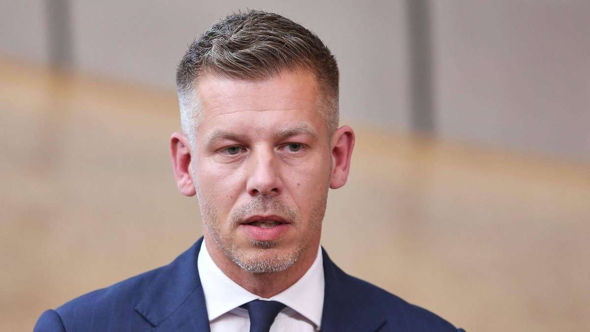 Radical step: Hungary’s state broadcaster stops program and apologizes for “years of lies”
