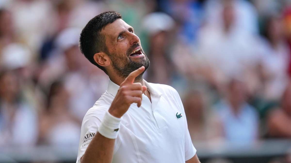 When does Kracher Sinner face Djokovic in the Wimbledon semi-final?