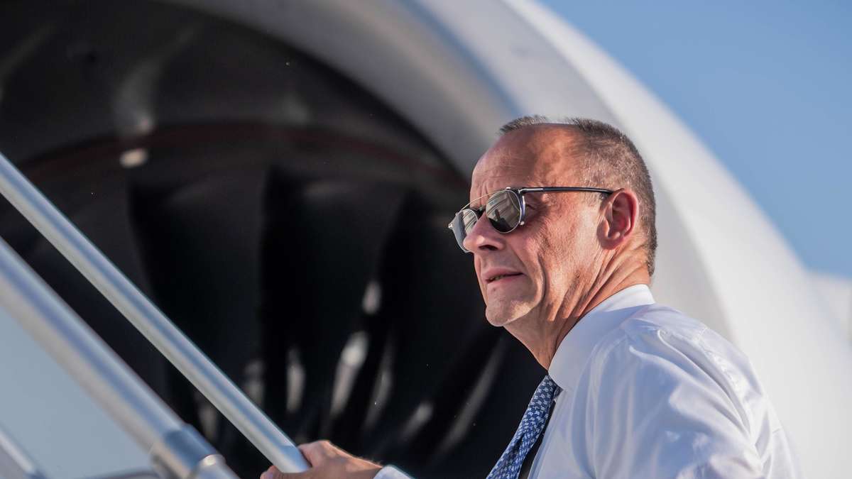 Erdoğan gives Merz weapon and ammunition