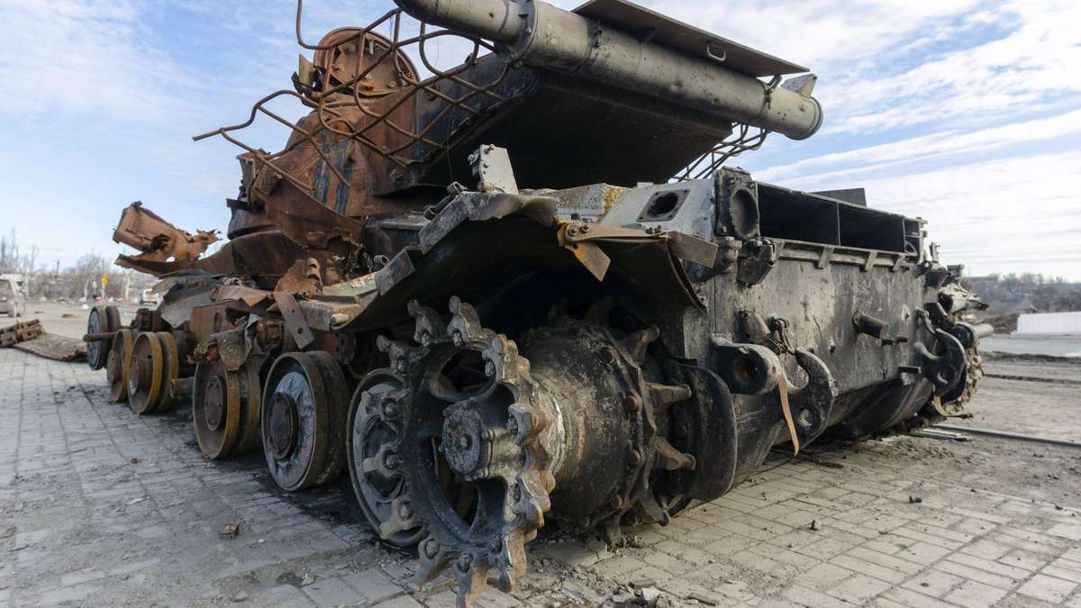 Drones, artillery, robots: Ukraine reports serious setbacks for Putin’s army