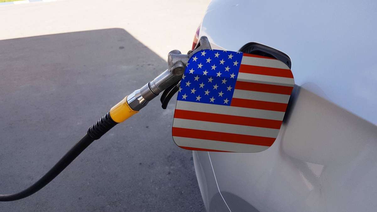 Trump touts cheap gasoline – but behind the gas stations is a mystery