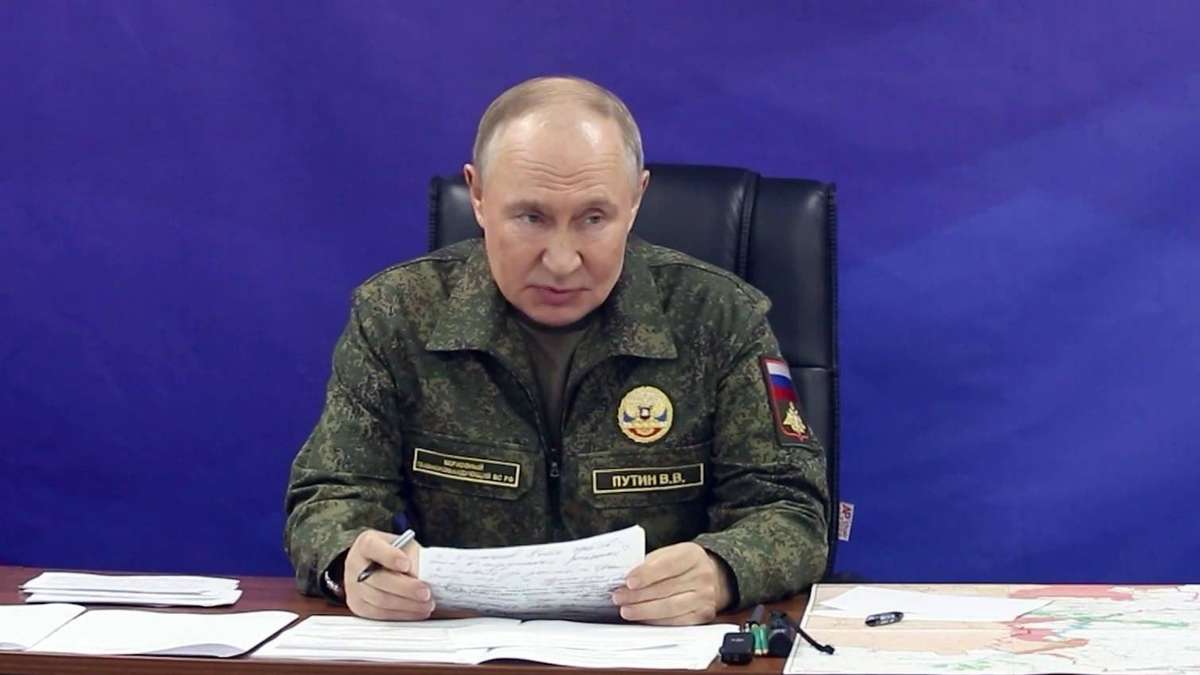 Russian general unpacks: Putin knows the military is lying to him