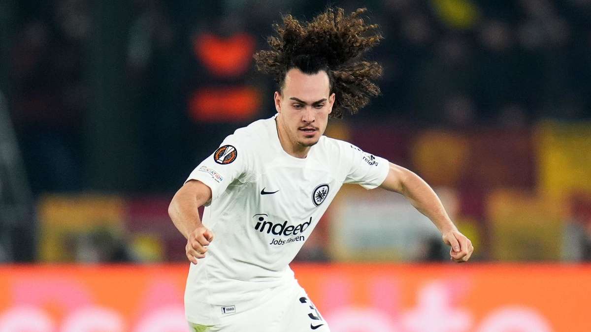 Eintracht-Star Theate suddenly traded at Bundesliga competitor