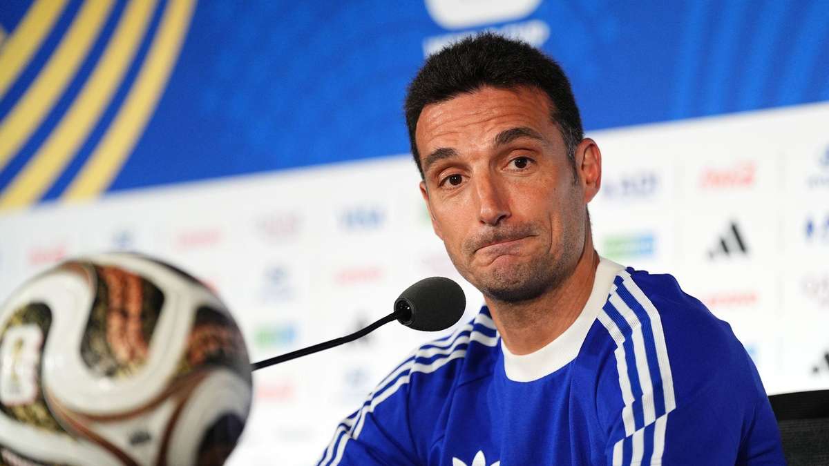مدرب الأرجنتين يعطي المعجبين الأمل في المزيد من كأس العالم