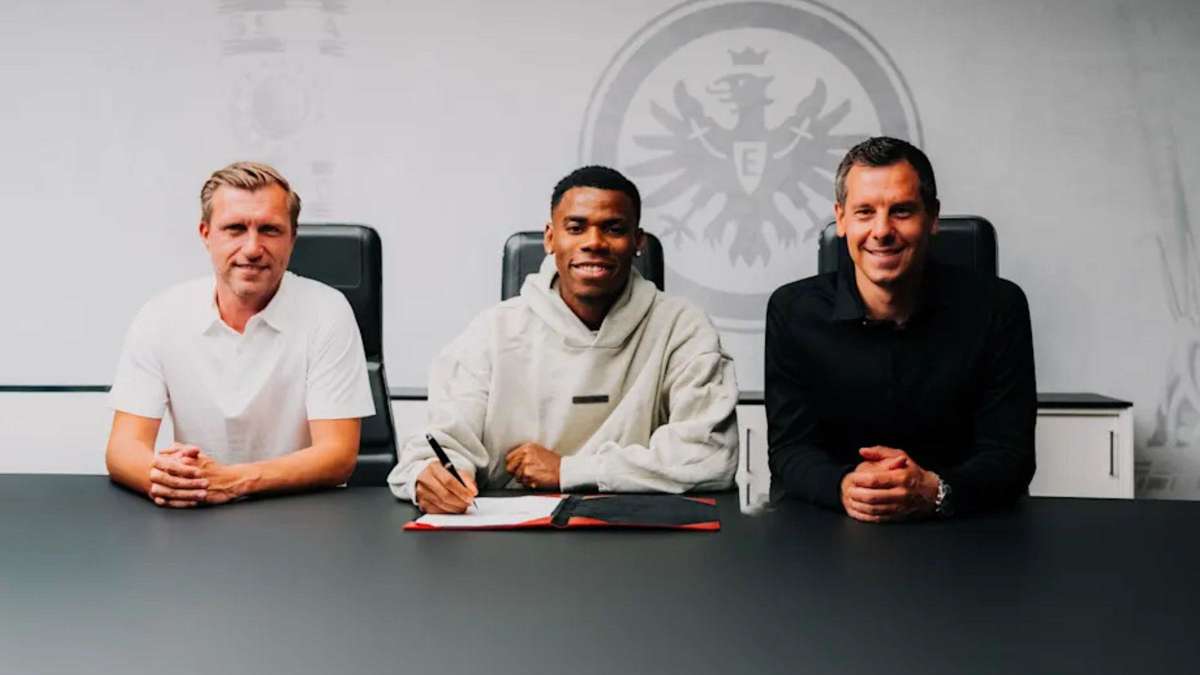 Eintracht makes onyedika transfer official