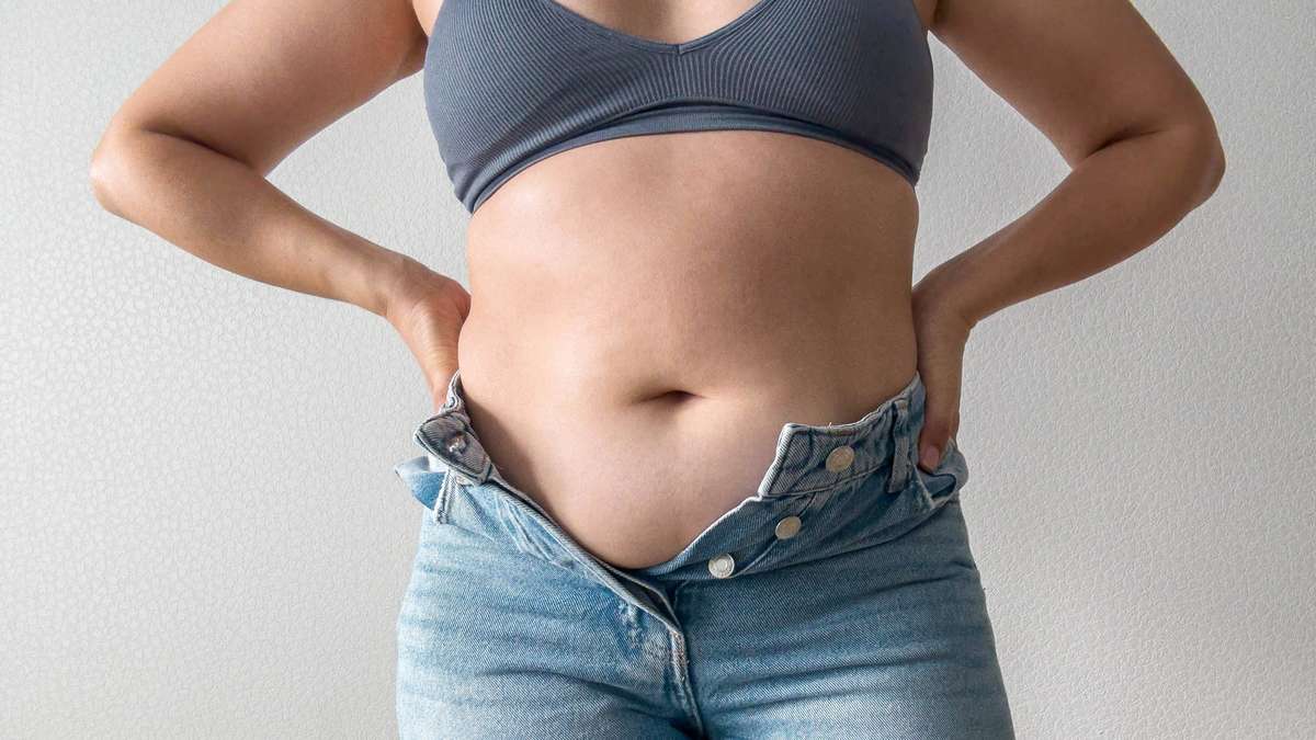 ¿Por qué las mujeres de la vida media se deshacen de Kilos tan duro y lo que realmente ayuda