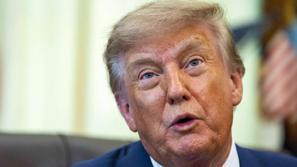 Trump rejects concerns about USS Lincoln use – Family members call him “reality far away”