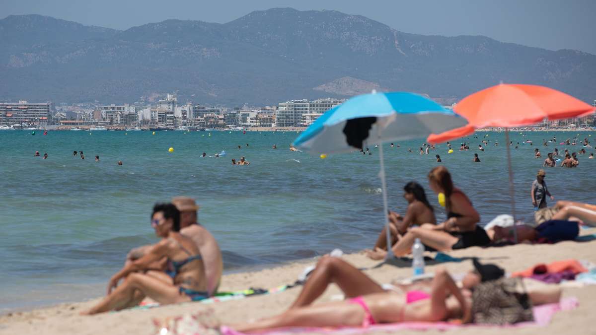 Les Allemands ne renoncent pas aux vacances malgré la guerre en Iran – mais des économies locales sont réalisées