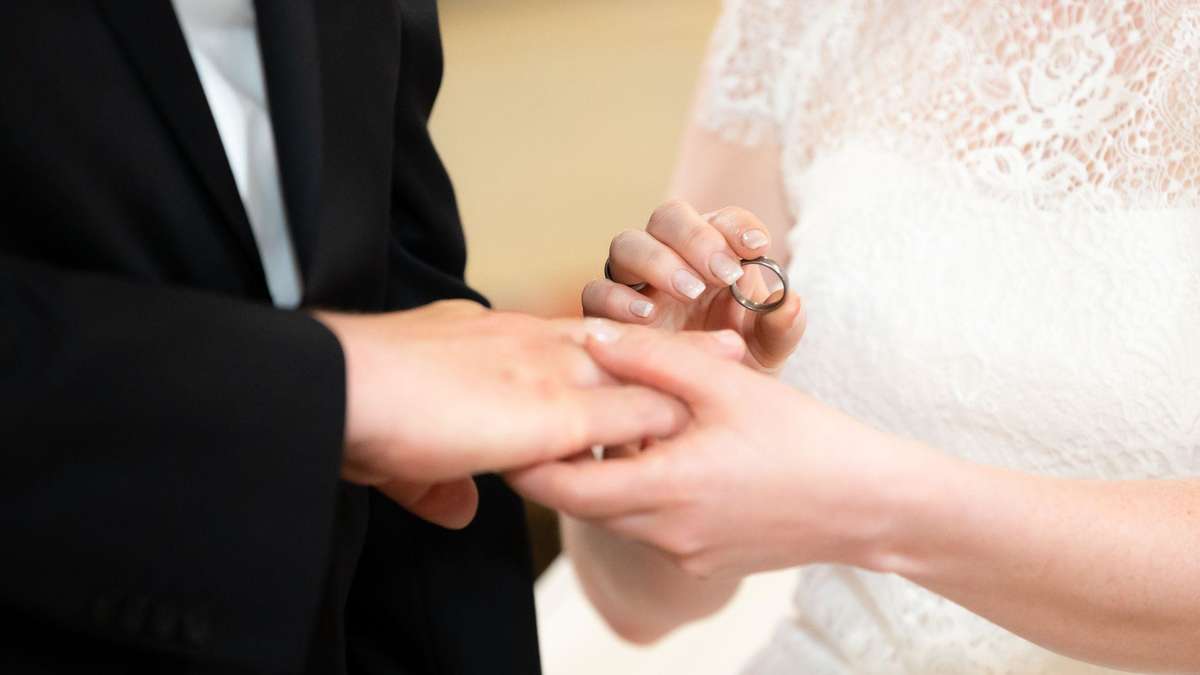 Wedding celebration ends in shock: mother of the bride suffers rare “happy heart syndrome”