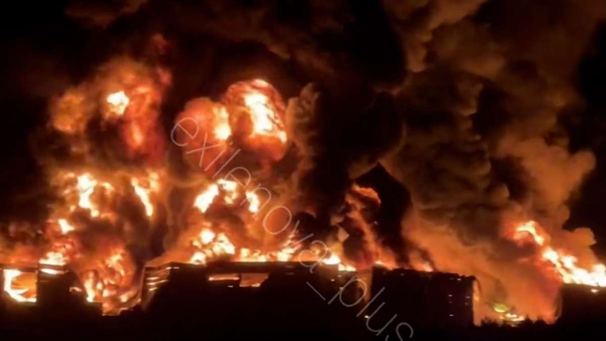 جحيم هائل بعد الهجوم الأوكراني: تظهر الفيديو حرق الضوء