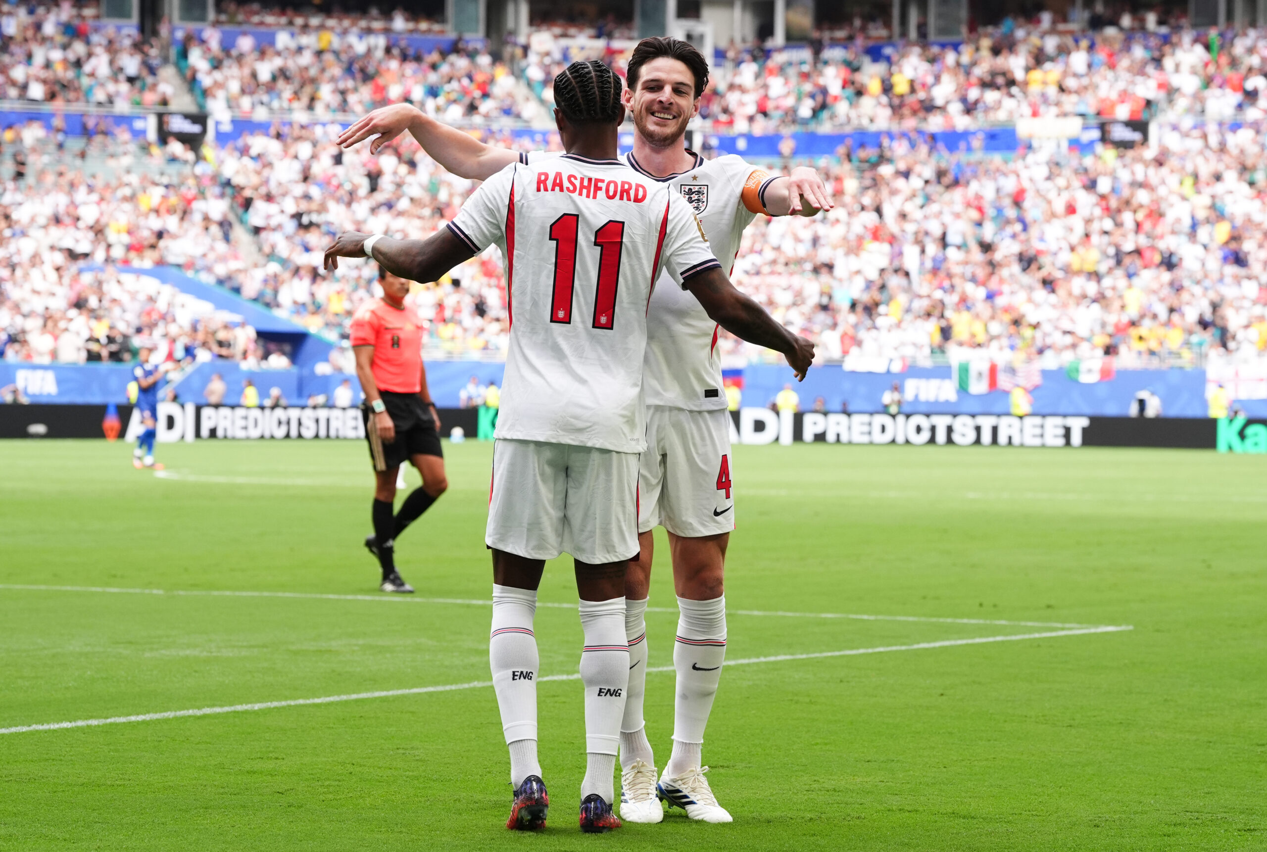Le match pour la troisième place au Hard Rock Stadium a vu 10 buts, l'Angleterre s'imposant 6-4 contre la France
