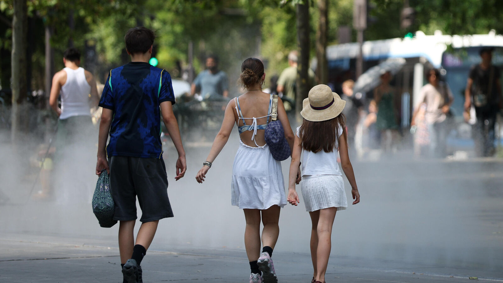 Paris landmarks shutter early as quarter of France swelters under heatwave