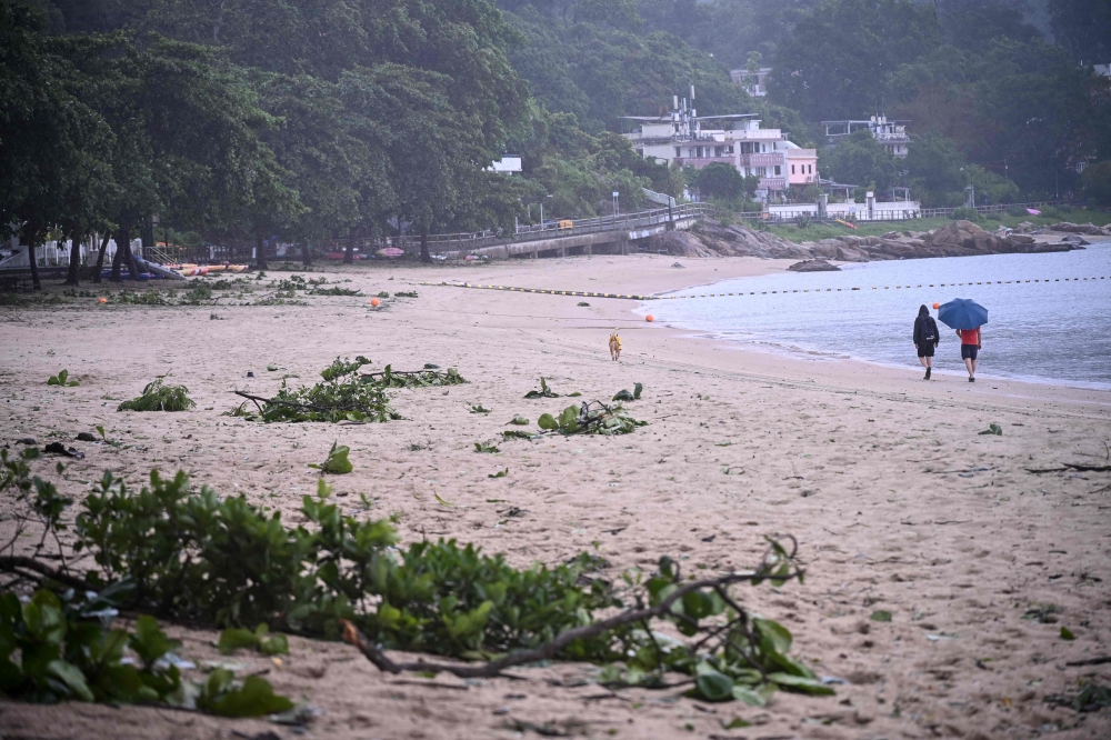 Inondations éclair sur le site touristique du nord-ouest de la Chine tue 10, blesse 23: médias d'État