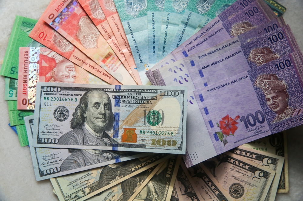 La moneda local se debilitó frente a la rupia indonesia y se mantuvo estable frente al peso filipino
