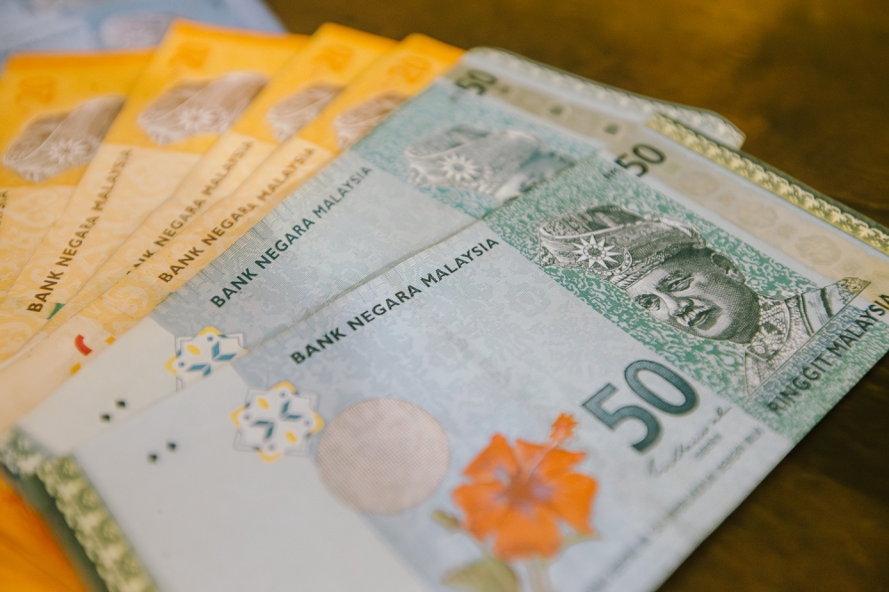 كبير الاقتصاديين في بنك معاملة يقول إن السوق الحذرة قد تبقي الرينغيت عند 4.07-4.09 رينغيت، مع التركيز على مؤشر مديري المشتريات الأمريكي وتوترات غرب آسيا
