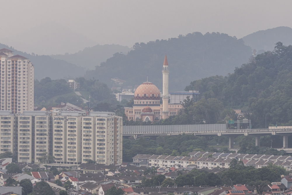 Qualité de l'air insalubre enregistrée à Sarawak, Malaisie