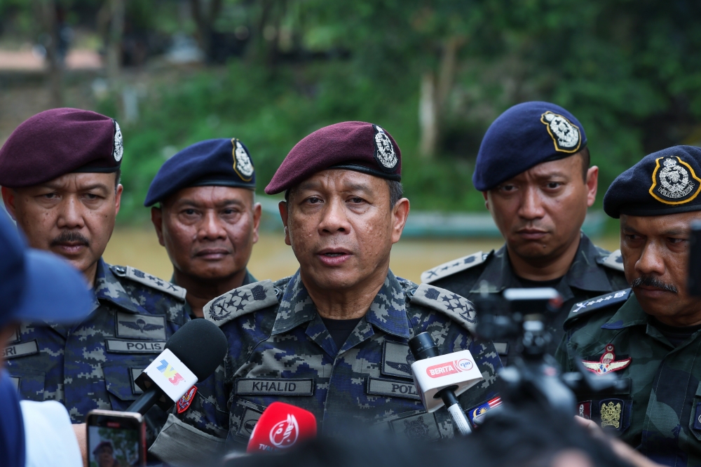 General : Tighter Controls At Entry Points Help Curb Illegal Activities - IGP