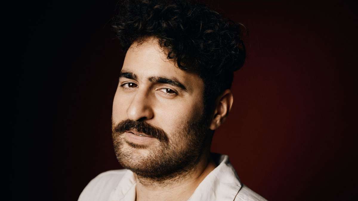 L'acteur, qui a fait face au racisme, dit que la vision sans préjugés de son personnage révèle le potentiel des relations humaines