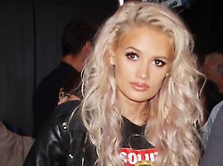 Girlgroups and "Party Rock" singer Lauren Bennett dies at 37