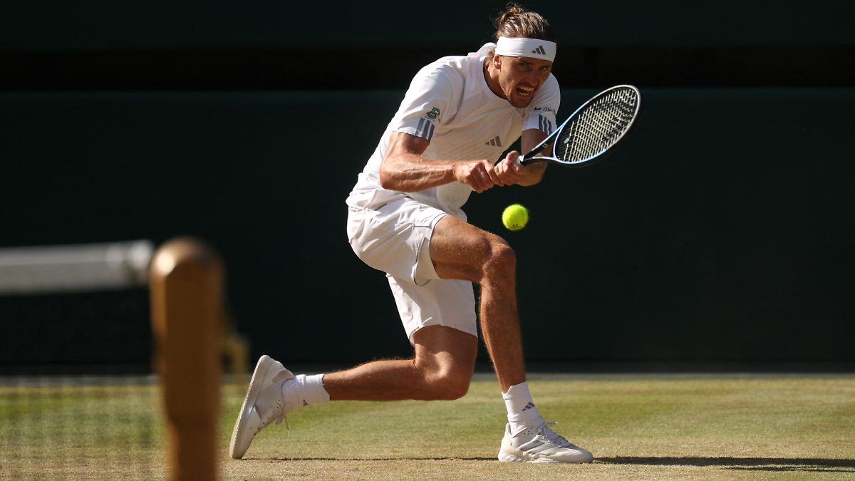 Zverev finishes off Lehecka after wobble to reach quarter-finals