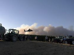 Fuego forestal: 1.800 personas son evacuadas del distrito de NRW
