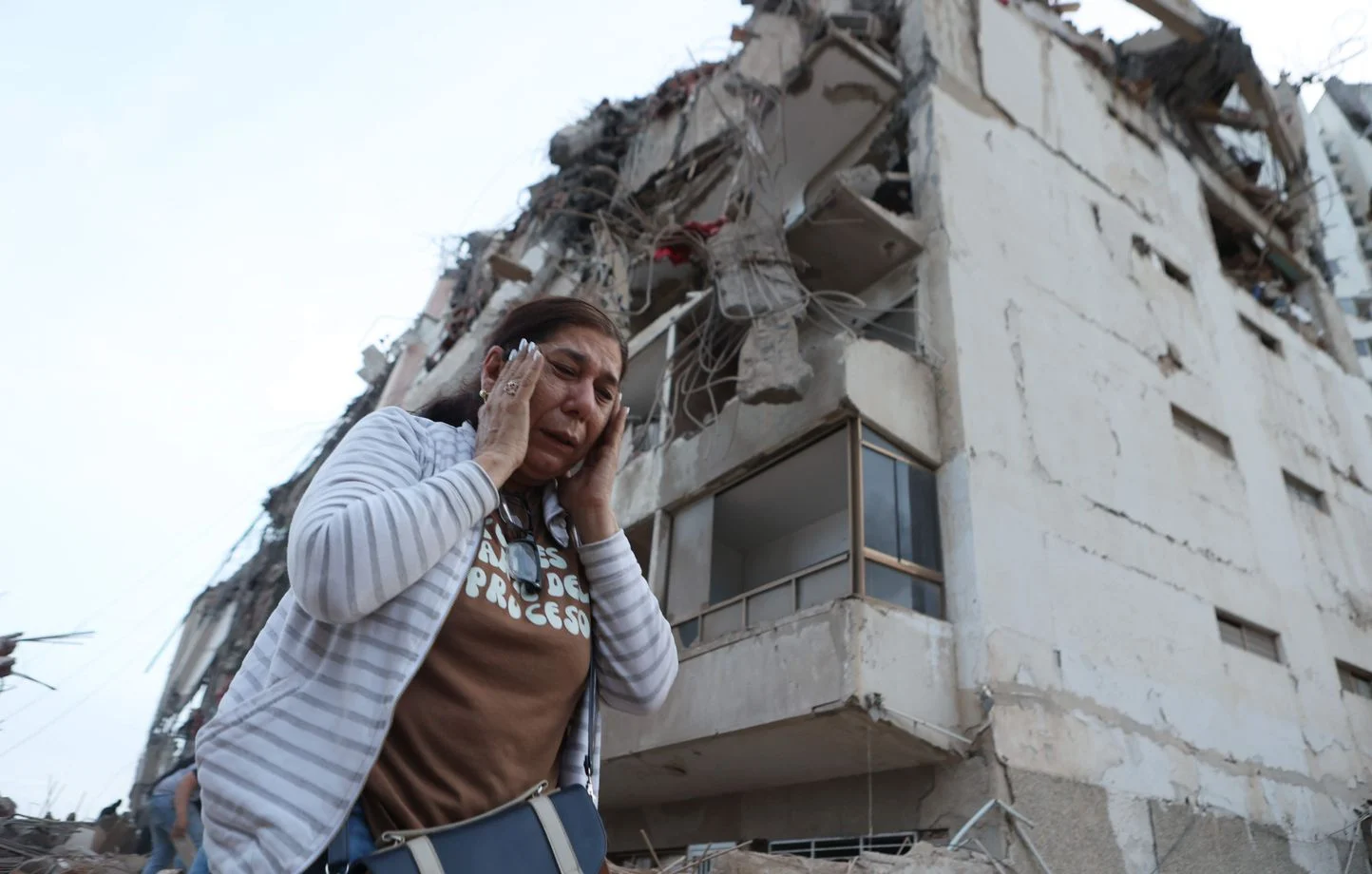 Venezuela: More than 920 dead and over 50,000 missing after a devastating double earthquake