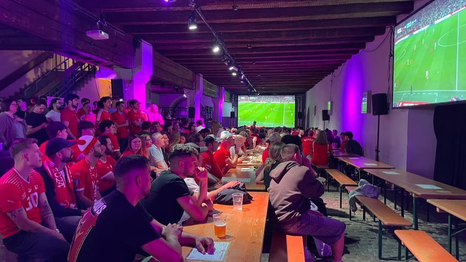 The day begins with the Nati – How Swiss fans follow the match Switzerland against Algeria