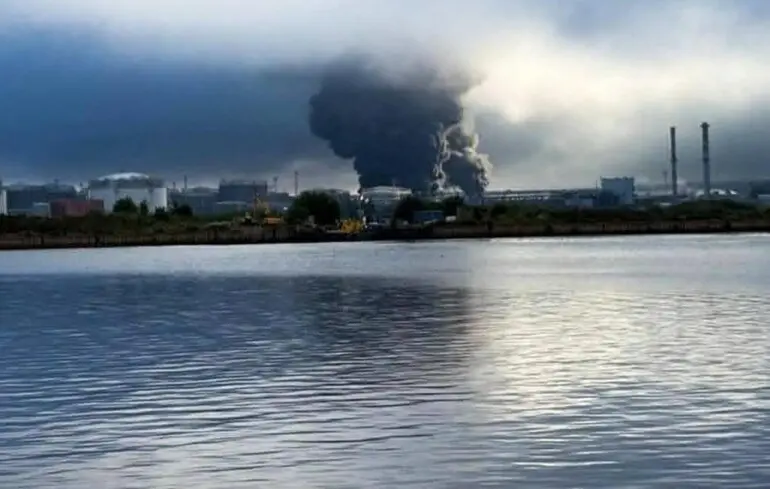 The terminal, with an annual capacity of about 10 million tons, is over 850 km from Ukraine's border